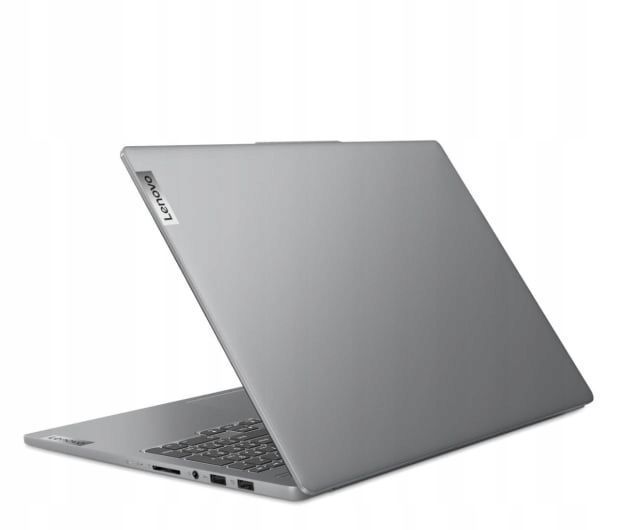 Laptop Lenovo IdeaPad 3 - widok z boku